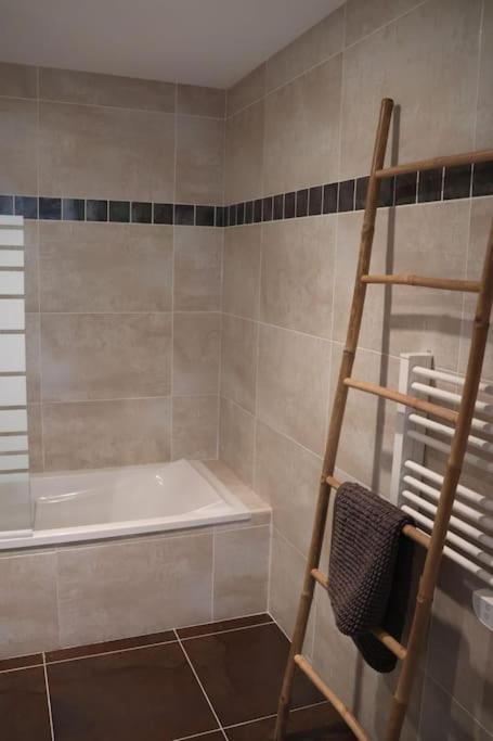 Suberbe Appartement Climatise Avec Terrasse Saint-Raphael  Luaran gambar